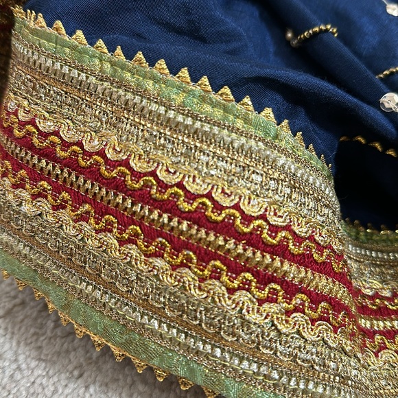 Pakistani zainab hassan floor length embroidered 3pcs outfit - Picture 11 of 11